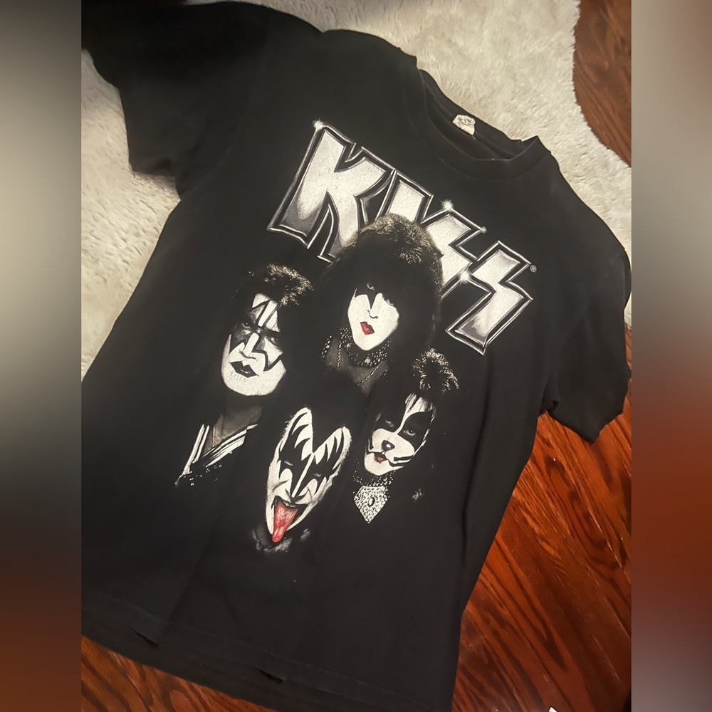 Vintage kiss tshirt